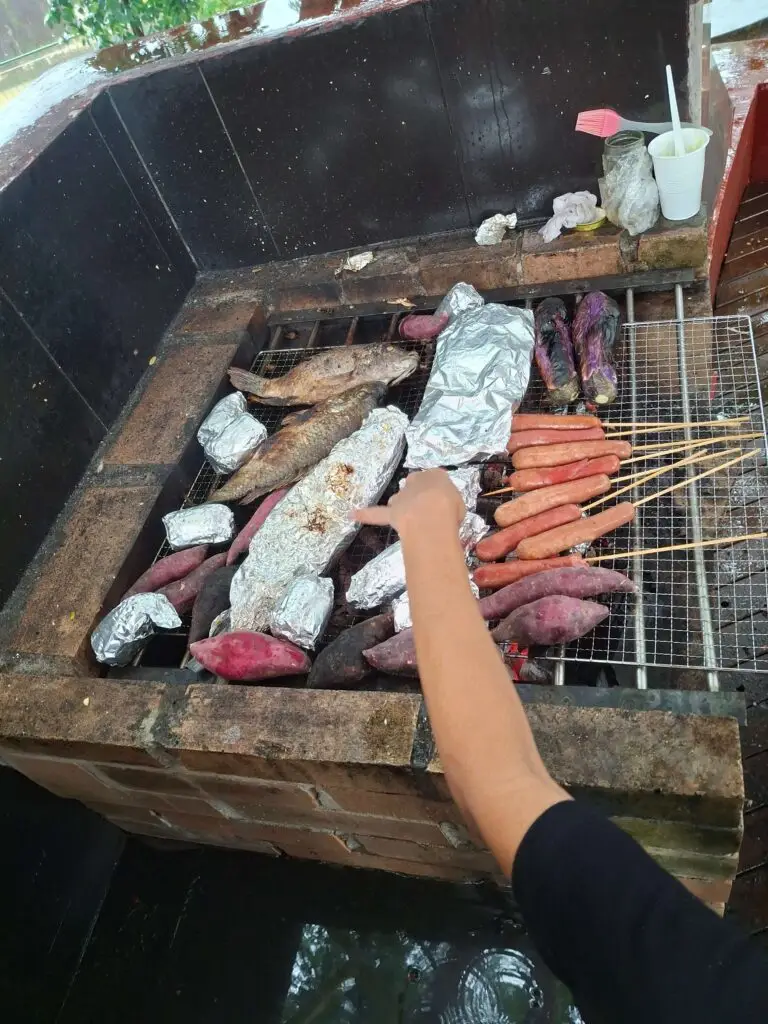 cropped 16-9-Food on the grill_2_Web_Portrait